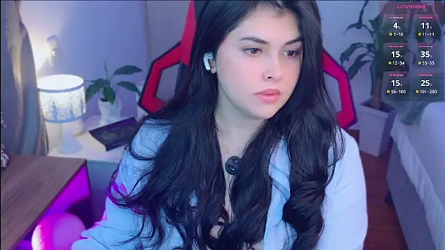 Alyaa s online show from 04/18/26, 02:26