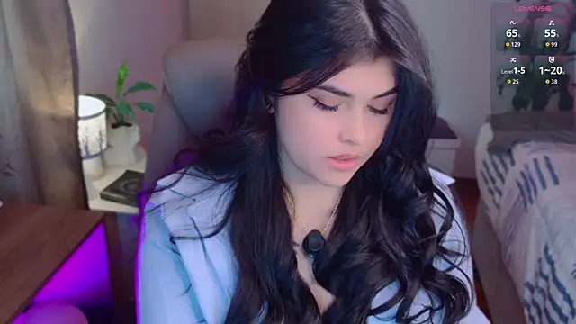 Alyaa s online show from 04/25/26, 07:22