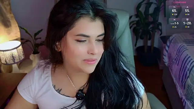 Snapshot of Alyaa_s chatting on 07/19/26, 12:03 Alyaa s online show from 07/19/26, 12:03