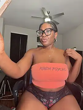 TilaTotti online show from 03/27/26, 01:55