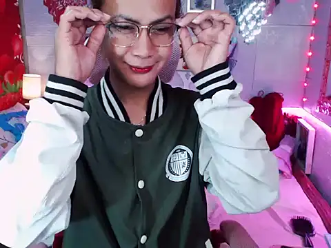 HotHornyAsian online show from 04/12/26, 09:31