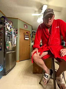 Snapshot of mailmanmark chatting on 01/16/26, 04:22 mailmanmark online show from 01/16/26, 04:22