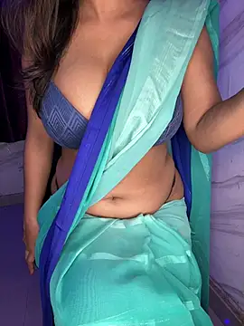 Snapshot of Ms_Divya chatting on 07/24/26, 11:41 Ms Divya online show from 07/24/26, 11:41