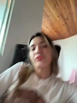 Snapshot of Sarita-candy chatting on 04/03/26, 10:30 Sarita-candy online show from 04/03/26, 10:30