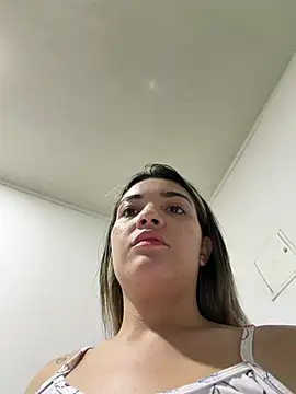 Snapshot of Sarita-candy chatting on 04/13/26, 02:33 Sarita-candy online show from 04/13/26, 02:33