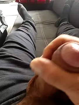 Snapshot of 74bob chatting on 03/15/25, 03:06 74bob online show from 03/15/25, 03:06