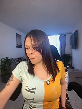 carolina16love online show from 11/01/25, 10:23