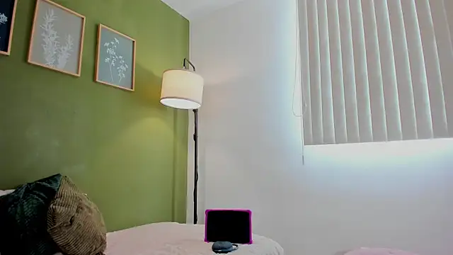 karlye 5 online show from 02/25/26, 01:43