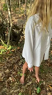 neighbours love online show from 02/08/25, 08:09