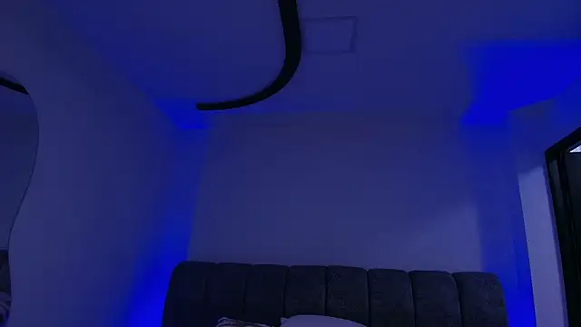 naia blessed online show from 11/08/25, 07:01