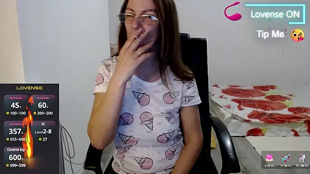 Snapshot of Masha-Mashenka1 chatting on 03/22/25, 01:00 Masha-Mashenka1 online show from 03/22/25, 01:00