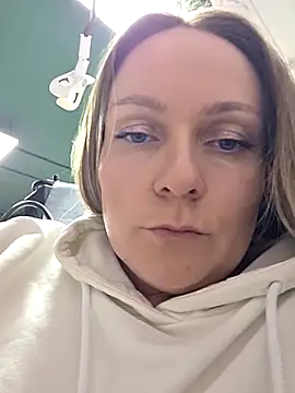 Bondgirl 013 online show from 04/09/26, 05:07