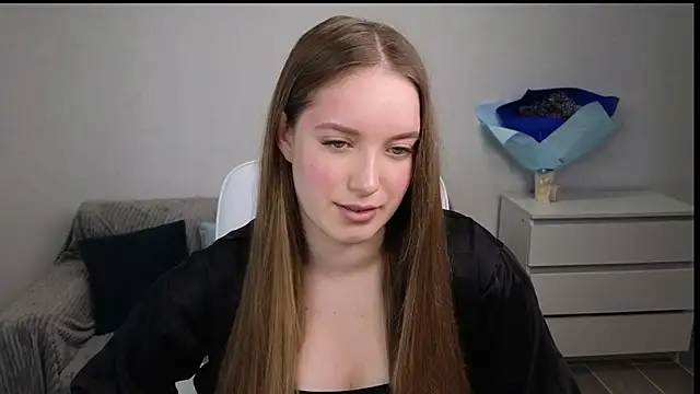 Snapshot of EvaMaddison chatting on 02/03/25, 06:56 EvaMaddison online show from 02/03/25, 06:56