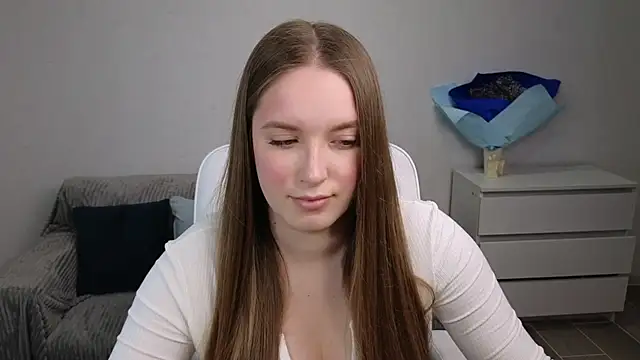 Snapshot of EvaMaddison chatting on 02/04/25, 06:04 EvaMaddison online show from 02/04/25, 06:04