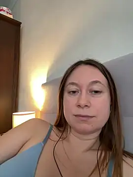 Snapshot of BrookeEvans chatting on 02/21/25, 06:29 BrookeEvans online show from 02/21/25, 06:29