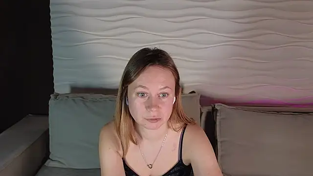 Snapshot of BrookeEvans chatting on 03/15/25, 08:54 BrookeEvans online show from 03/15/25, 08:54