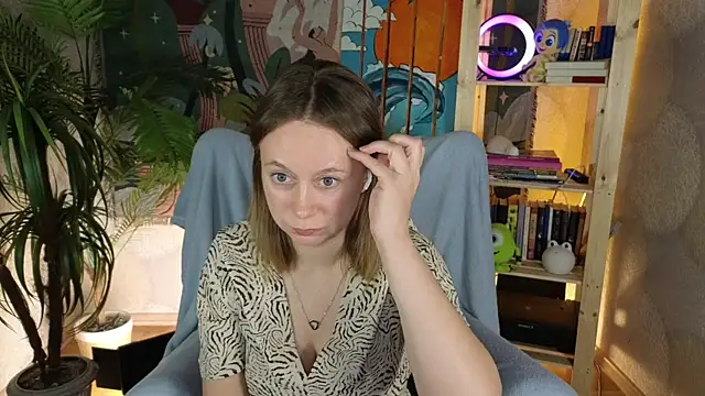 Snapshot of BrookeEvans chatting on 10/03/25, 08:50 BrookeEvans online show from 10/03/25, 08:50