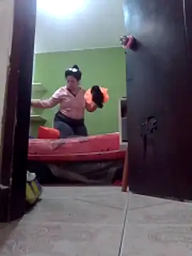 Diosasky online show from 12/04/25, 05:21