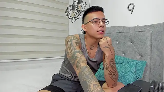 SIXXTOLOVE18 online show from 03/05/26, 05:36