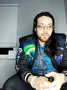 Snapshot of lucasgalacticman chatting on 02/21/25, 03:45 lucasgalacticman online show from 02/21/25, 03:45