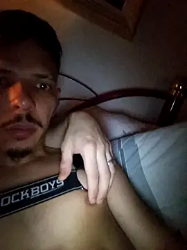 JuninhoPilati online show from 11/13/25, 06:23