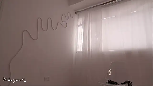 HannaMoom online show from 10/03/25, 09:45