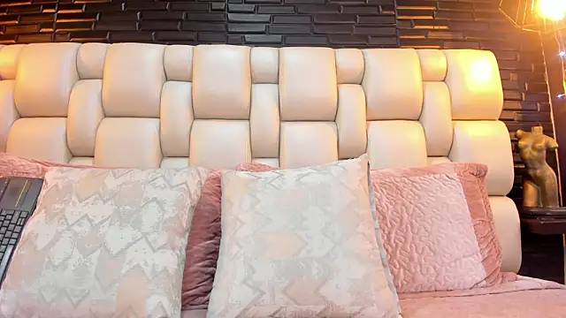 Salo Heaven online show from 02/12/26, 01:39