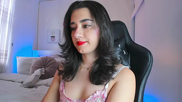 annadu011 online show from 02/11/25, 03:18