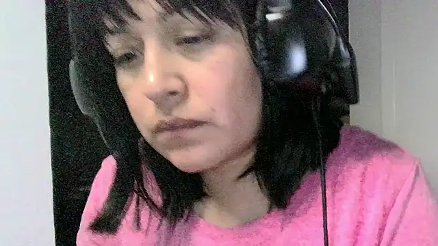 Snapshot of rosseli chatting on 01/17/25, 07:41 rosseli online show from 01/17/25, 07:41
