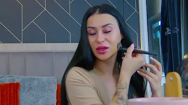 EmyLaveau online show from 02/16/26, 06:42