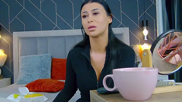 EmyLaveau online show from 03/17/26, 05:44