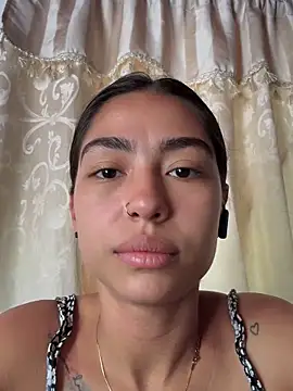 Snapshot of samantha_bss chatting on 12/29/24, 03:35 samantha bss online show from 12/29/24, 03:35
