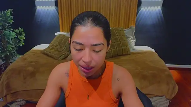 Snapshot of samantha_bss chatting on 02/08/25, 02:05 samantha bss online show from 02/08/25, 02:05