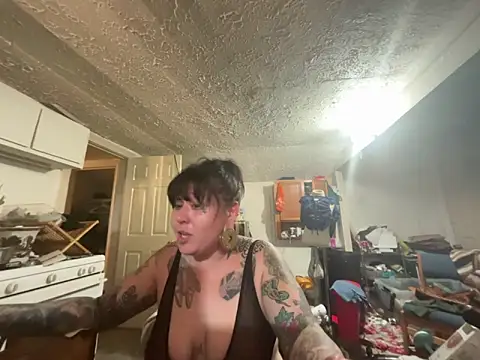 evacheers online show from 04/23/26, 02:13