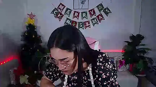 Snapshot of plysaithailand chatting on 01/10/25, 07:14 plysaithailand online show from 01/10/25, 07:14