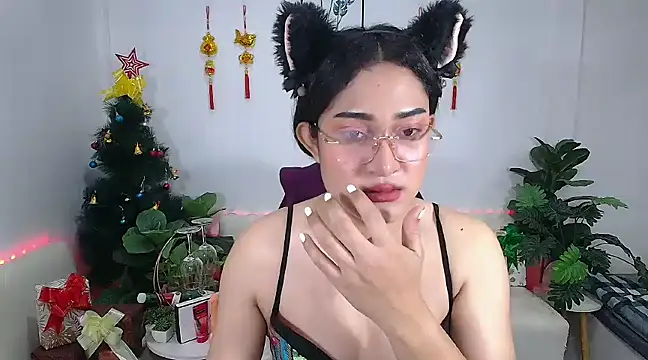 Snapshot of plysaithailand chatting on 01/15/25, 12:25 plysaithailand online show from 01/15/25, 12:25