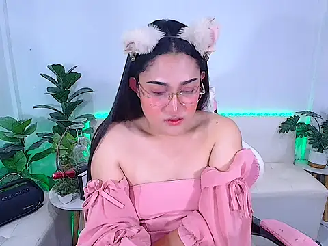 Snapshot of plysaithailand chatting on 10/29/25, 02:30 plysaithailand online show from 10/29/25, 02:30