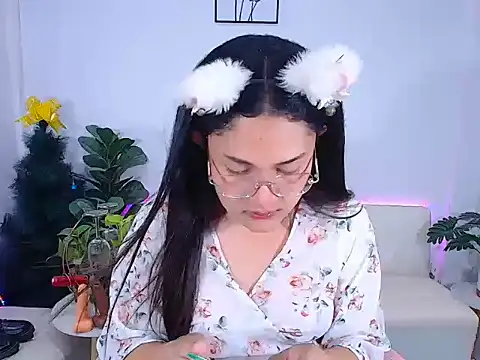 Snapshot of plysaithailand chatting on 06/09/26, 01:23 plysaithailand online show from 06/09/26, 01:23