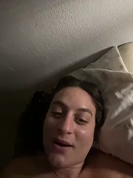 Snapshot of indierotic chatting on 02/24/25, 04:58 indierotic online show from 02/24/25, 04:58