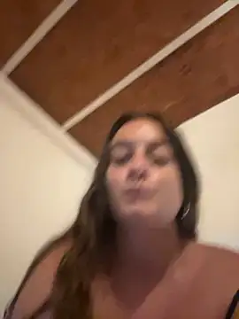 Snapshot of indierotic chatting on 02/20/26, 04:31 indierotic online show from 02/20/26, 04:31