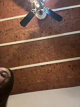 Snapshot of indierotic chatting on 03/26/26, 03:12 indierotic online show from 03/26/26, 03:12