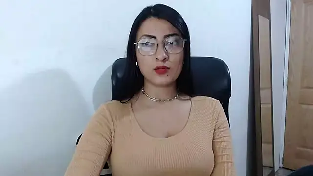 Snapshot of SavannaEvans001 chatting on 09/11/25, 12:22 SavannaEvans001 online show from 09/11/25, 12:22