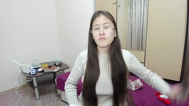 Riz girl online show from 12/20/24, 10:16