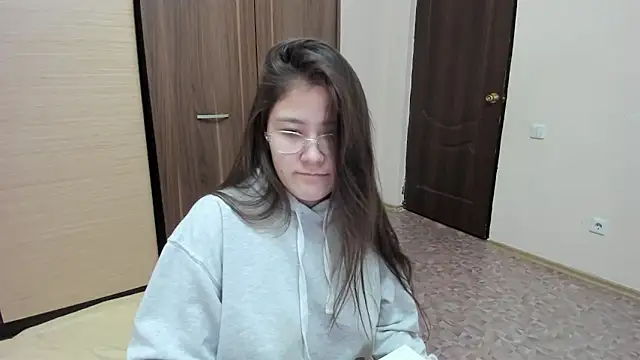 Riz girl online show from 02/02/25, 04:32