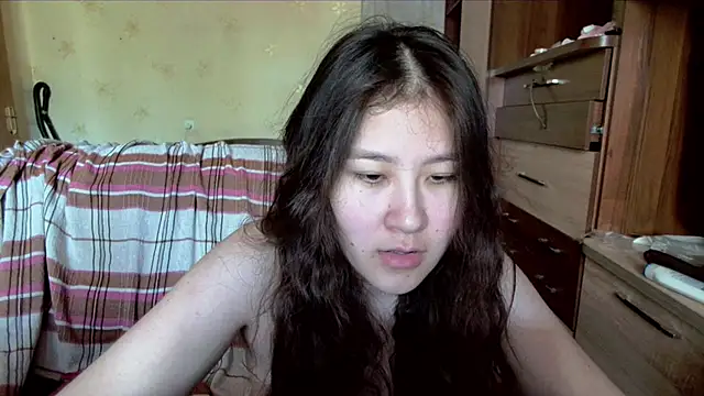 Riz girl online show from 04/12/26, 12:10