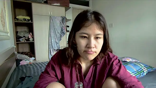Snapshot of Riz_girl chatting on 07/27/26, 10:00 Riz girl online show from 07/27/26, 10:00