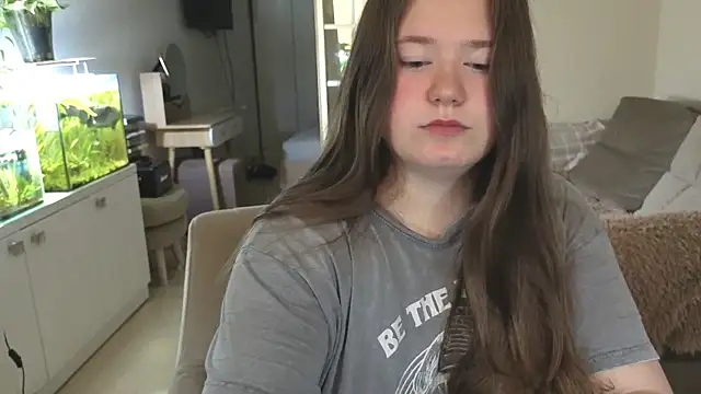 remirann  online show from 11/02/25, 05:21