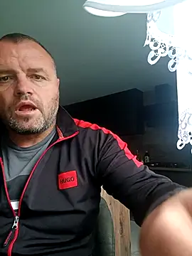 Snapshot of Adry1986 chatting on 09/25/25, 12:20 Adry1986 online show from 09/25/25, 12:20