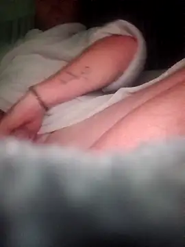 Snapshot of Adry1986 chatting on 11/04/25, 07:13 Adry1986 online show from 11/04/25, 07:13