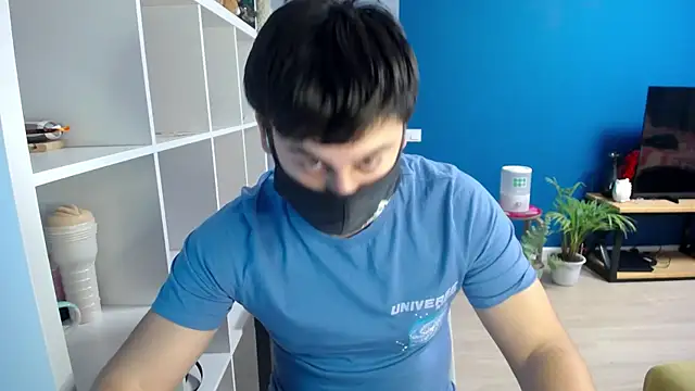 Snapshot of Tomguys chatting on 02/06/25, 03:31 Tomguys online show from 02/06/25, 03:31